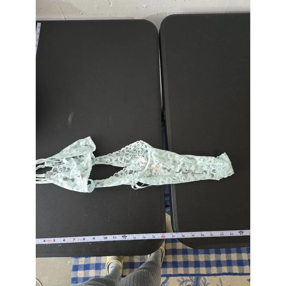 Victoria's Secret Lace One Piece Bodysuit Size Medium Lingerie Teddy‎ Sexy Sheer